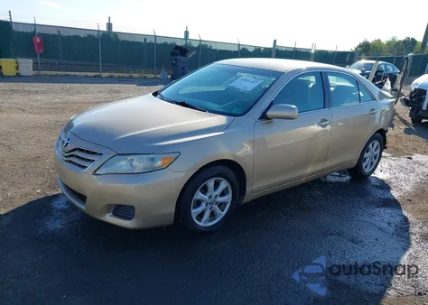 2011 Toyota Camry Le z USA, uszkodzony, nr VIN 4T1BF3EK8BU225406